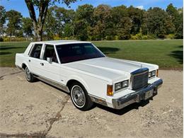 1989 Lincoln Town Car (CC-2101569) for sale in Shelby Township, Michigan