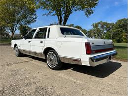 1989 Lincoln Town Car (CC-2101569) for sale in Shelby Township, Michigan