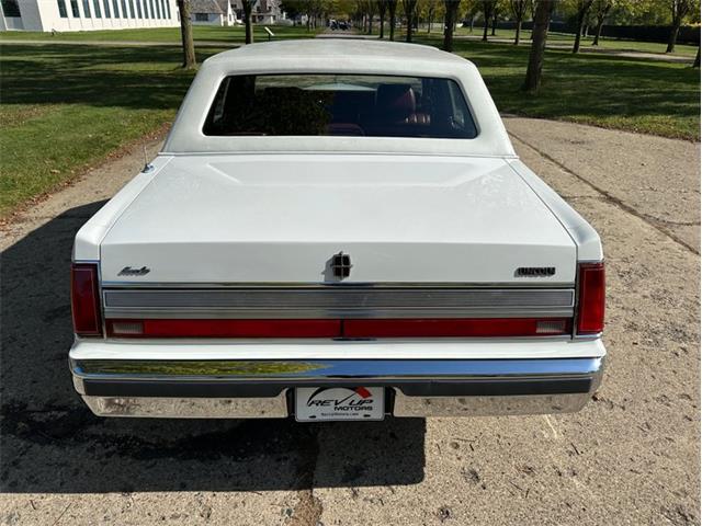 1989 Lincoln Town Car (CC-2101569) for sale in Shelby Township, Michigan