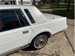 1989 Lincoln Town Car (CC-2101569) for sale in Shelby Township, Michigan