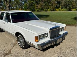 1989 Lincoln Town Car (CC-2101569) for sale in Shelby Township, Michigan