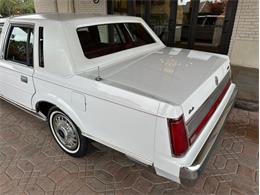 1989 Lincoln Town Car (CC-2101569) for sale in Shelby Township, Michigan