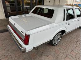 1989 Lincoln Town Car (CC-2101569) for sale in Shelby Township, Michigan