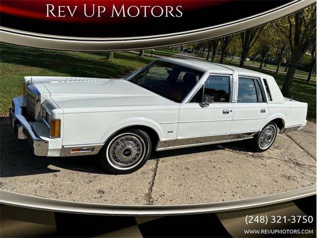 1989 Lincoln Town Car (CC-2101569) for sale in Shelby Township, Michigan