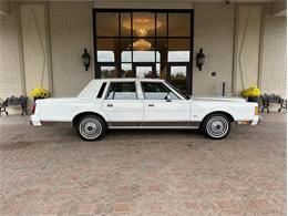1989 Lincoln Town Car (CC-2101569) for sale in Shelby Township, Michigan
