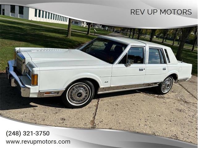 1989 Lincoln Town Car (CC-2101569) for sale in Shelby Township, Michigan