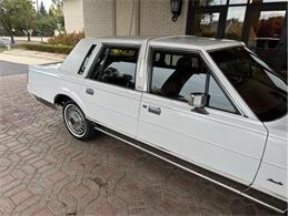 1989 Lincoln Town Car (CC-2101569) for sale in Shelby Township, Michigan