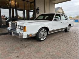 1989 Lincoln Town Car (CC-2101569) for sale in Shelby Township, Michigan