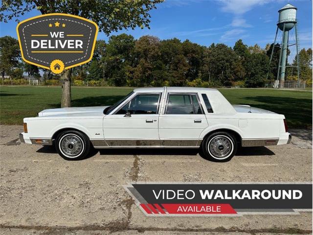 1989 Lincoln Town Car (CC-2101569) for sale in Shelby Township, Michigan