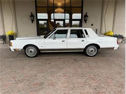 1989 Lincoln Town Car (CC-2101569) for sale in Shelby Township, Michigan