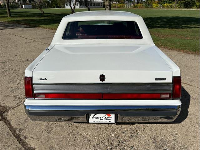 1989 Lincoln Town Car (CC-2101569) for sale in Shelby Township, Michigan
