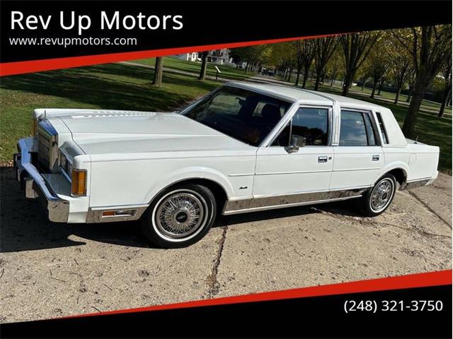1989 Lincoln Town Car (CC-2101569) for sale in Shelby Township, Michigan