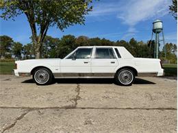 1989 Lincoln Town Car (CC-2101569) for sale in Shelby Township, Michigan