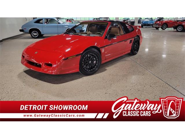 1988 Pontiac Fiero (CC-2101663) for sale in Dearborn, Michigan
