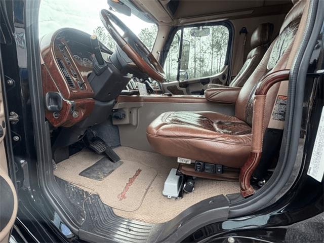 2009 Freightliner M2 106 (CC-2101793) for sale in Birmingham, Alabama