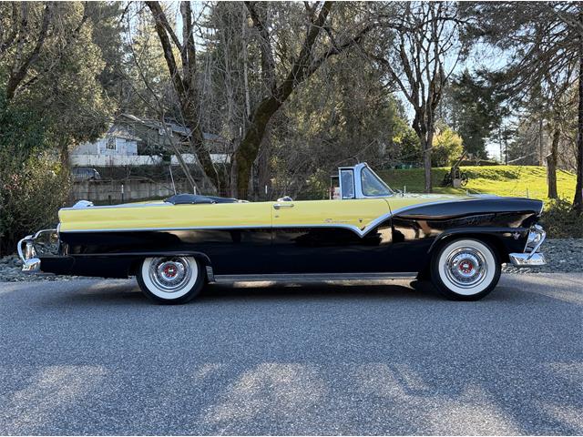 1955 Ford Fairlane (CC-2101837) for sale in Grass Valley, California