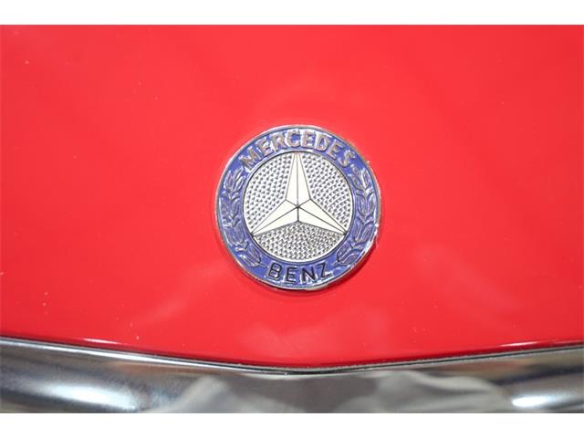 1987 Mercedes-Benz 560SL (CC-2101875) for sale in Kentwood, Michigan