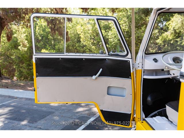 1974 Volkswagen Bus (CC-2101914) for sale in Beverly Hills, California