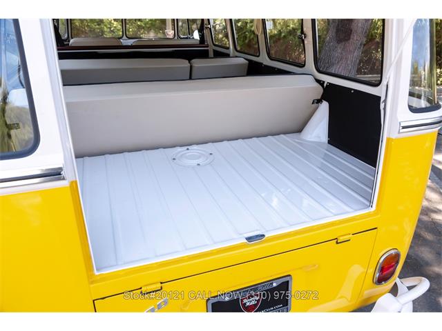 1974 Volkswagen Bus (CC-2101914) for sale in Beverly Hills, California