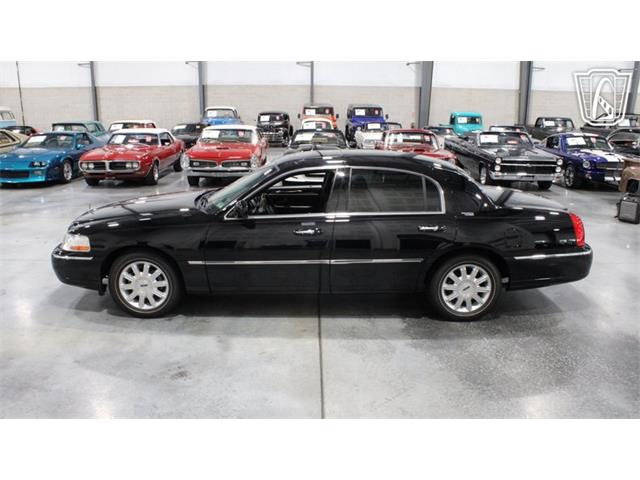 2006 Lincoln Town Car (CC-2101922) for sale in Runnemede, New Jersey