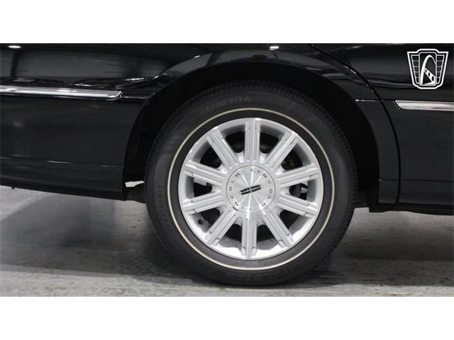 2006 Lincoln Town Car (CC-2101922) for sale in Runnemede, New Jersey