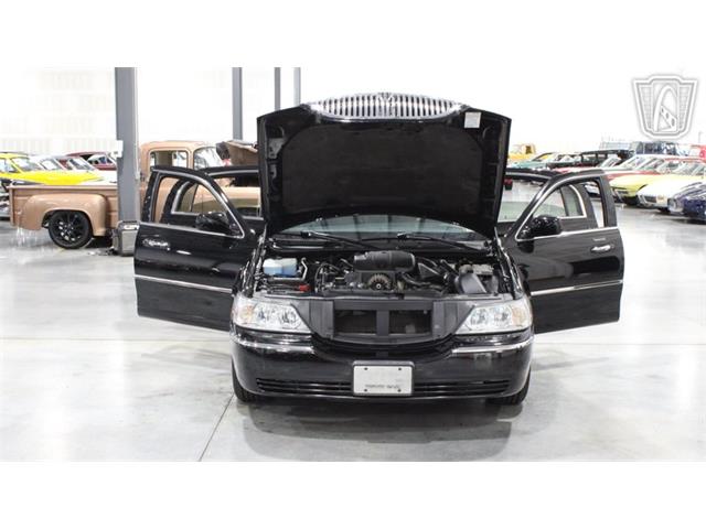 2006 Lincoln Town Car (CC-2101922) for sale in Runnemede, New Jersey