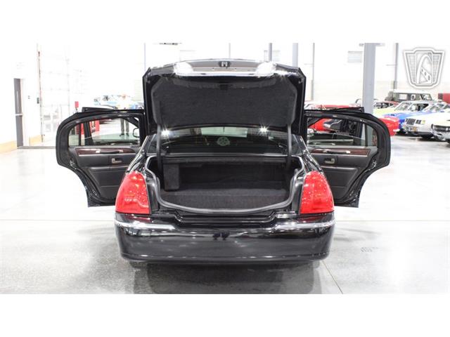 2006 Lincoln Town Car (CC-2101922) for sale in Runnemede, New Jersey