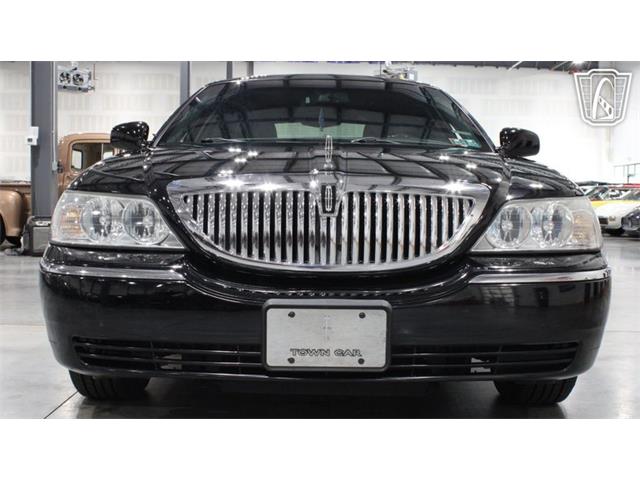 2006 Lincoln Town Car (CC-2101922) for sale in Runnemede, New Jersey
