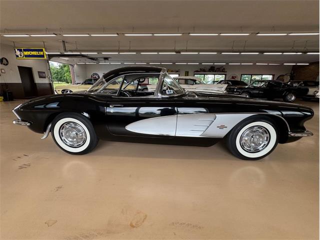 1961 Chevrolet Corvette (CC-2100214) for sale in North Canton, Ohio