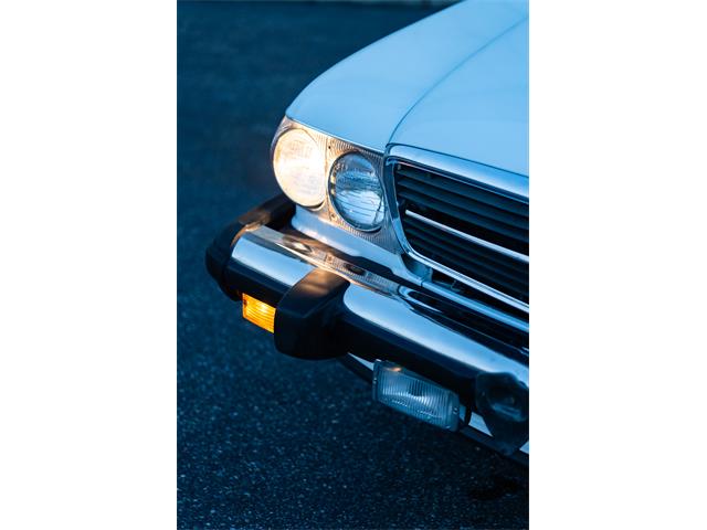 1989 Mercedes-Benz 560SL (CC-2102215) for sale in Southampton, New York
