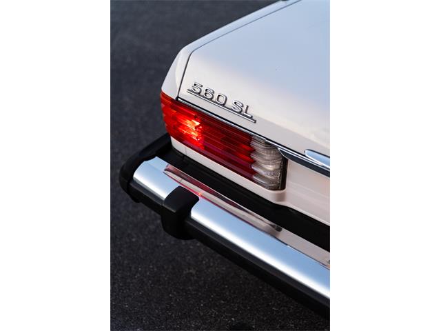 1989 Mercedes-Benz 560SL (CC-2102215) for sale in Southampton, New York