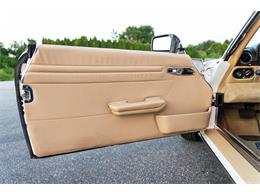 1989 Mercedes-Benz 560SL (CC-2102215) for sale in Southampton, New York