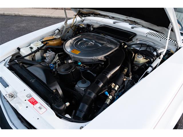 1989 Mercedes-Benz 560SL (CC-2102215) for sale in Southampton, New York