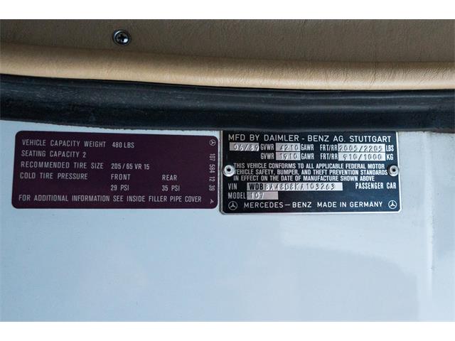 1989 Mercedes-Benz 560SL (CC-2102215) for sale in Southampton, New York