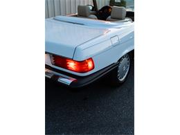 1989 Mercedes-Benz 560SL (CC-2102215) for sale in Southampton, New York