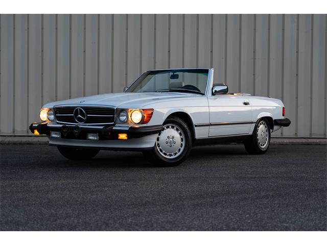 1989 Mercedes-Benz 560SL (CC-2102215) for sale in Southampton, New York