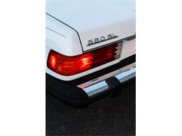 1989 Mercedes-Benz 560SL (CC-2102215) for sale in Southampton, New York