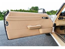 1989 Mercedes-Benz 560SL (CC-2102215) for sale in Southampton, New York