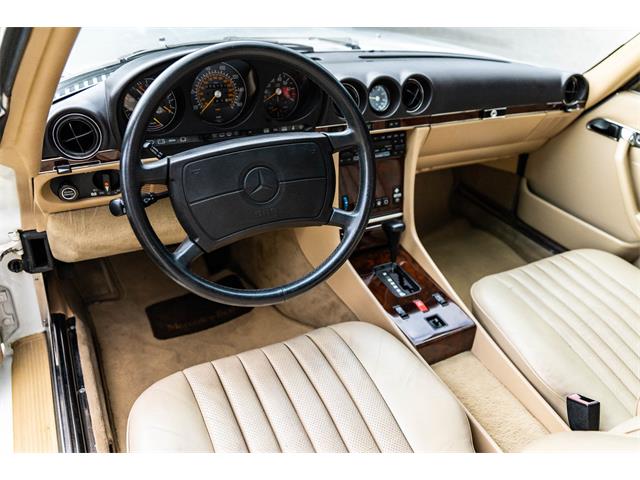 1989 Mercedes-Benz 560SL (CC-2102215) for sale in Southampton, New York