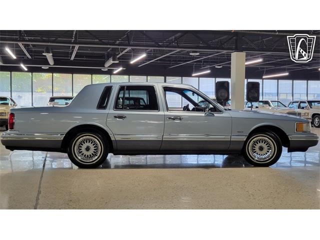 1993 Lincoln Town Car (CC-2102348) for sale in Dearborn, Michigan