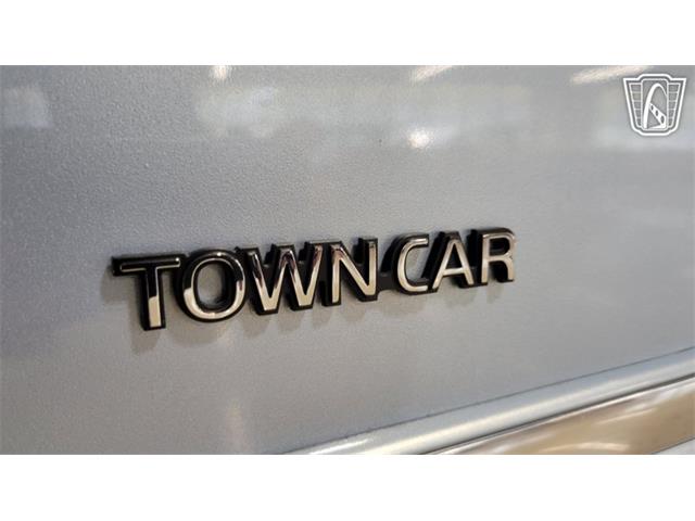 1993 Lincoln Town Car (CC-2102348) for sale in Dearborn, Michigan