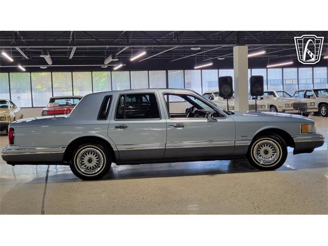 1993 Lincoln Town Car (CC-2102348) for sale in Dearborn, Michigan