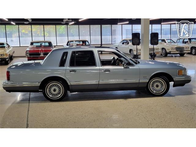 1993 Lincoln Town Car (CC-2102348) for sale in Dearborn, Michigan