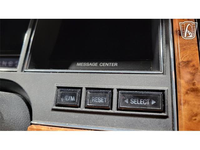 1993 Lincoln Town Car (CC-2102348) for sale in Dearborn, Michigan