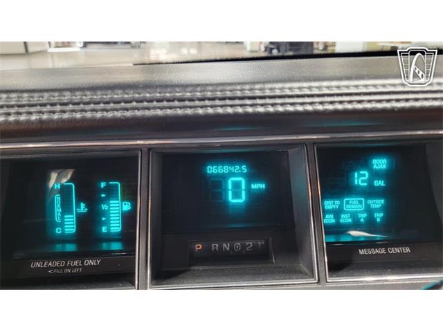 1993 Lincoln Town Car (CC-2102348) for sale in Dearborn, Michigan
