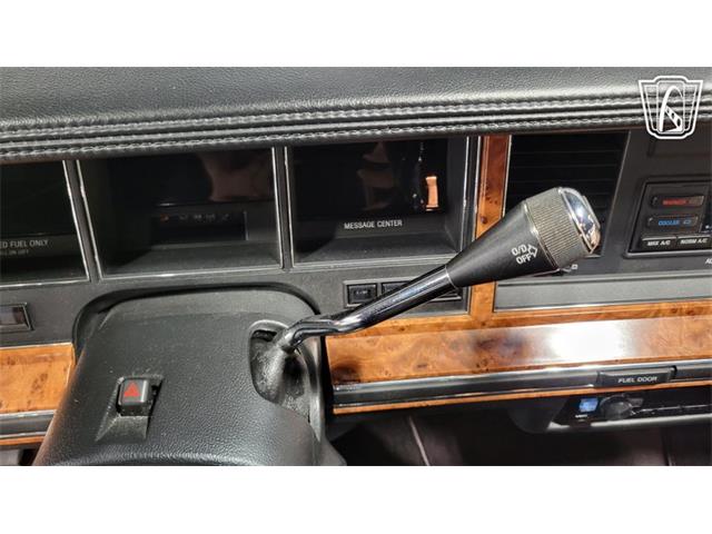 1993 Lincoln Town Car (CC-2102348) for sale in Dearborn, Michigan