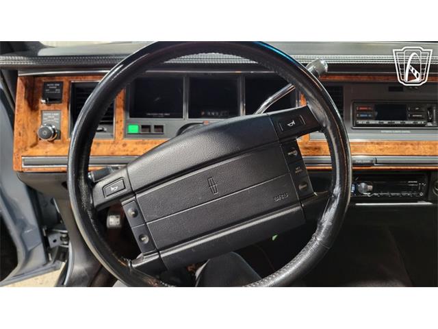 1993 Lincoln Town Car (CC-2102348) for sale in Dearborn, Michigan