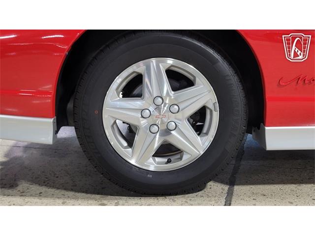 2001 Chevrolet Monte Carlo (CC-2102358) for sale in Dearborn, Michigan