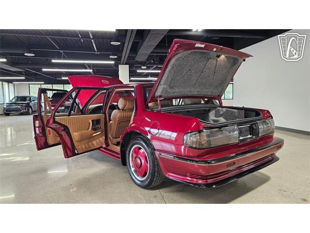 1989 Pontiac Bonneville (CC-2102364) for sale in Dearborn, Michigan