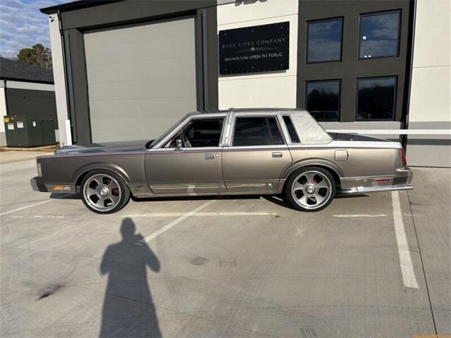 1988 Lincoln Town Car (CC-2102405) for sale in Statesville, North Carolina
